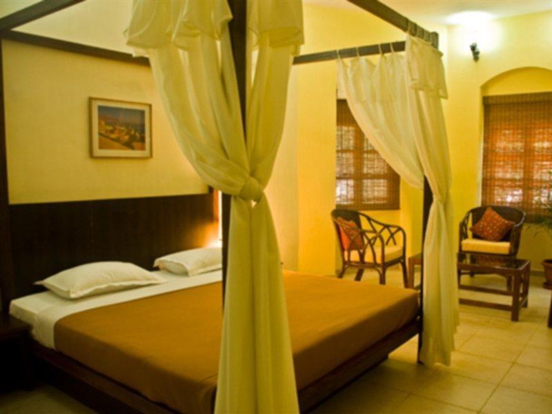 Banyan Tree Courtyard Hotel Калангуте Екстериор снимка