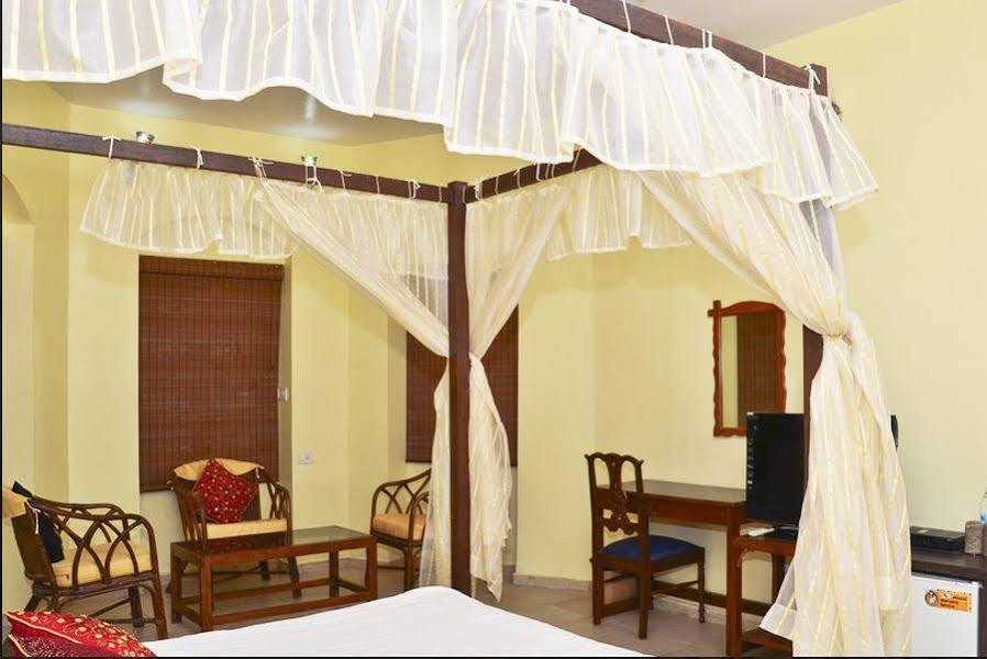 Banyan Tree Courtyard Hotel Калангуте Екстериор снимка