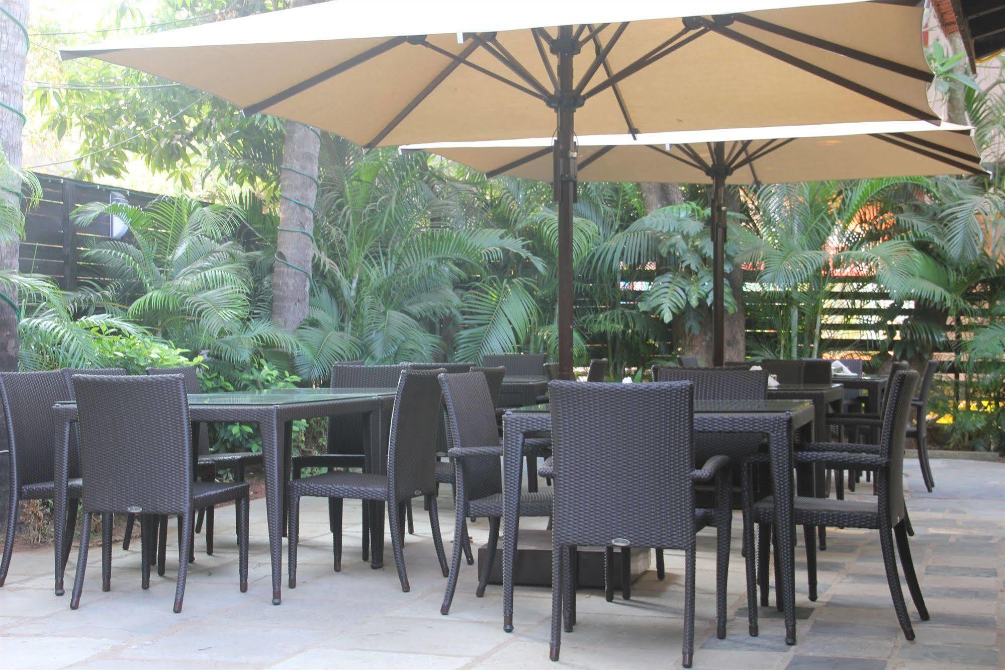 Banyan Tree Courtyard Hotel Калангуте Екстериор снимка